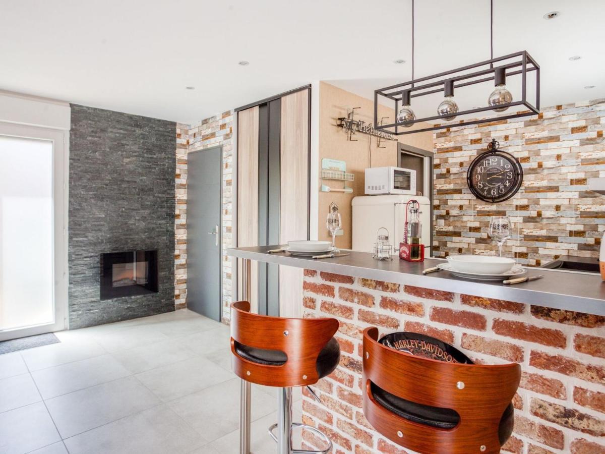 Cosy Apartment In Eperlecques With Fireplace Екстер'єр фото
