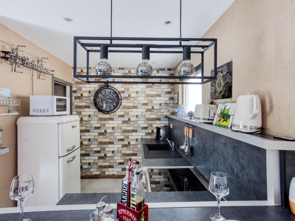 Cosy Apartment In Eperlecques With Fireplace Екстер'єр фото