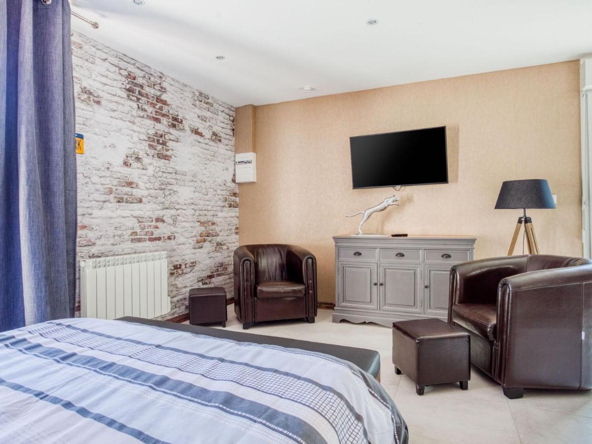 Cosy Apartment In Eperlecques With Fireplace Екстер'єр фото
