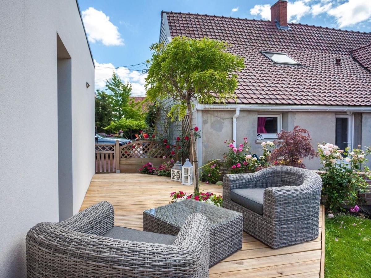 Cosy Apartment In Eperlecques With Fireplace Екстер'єр фото